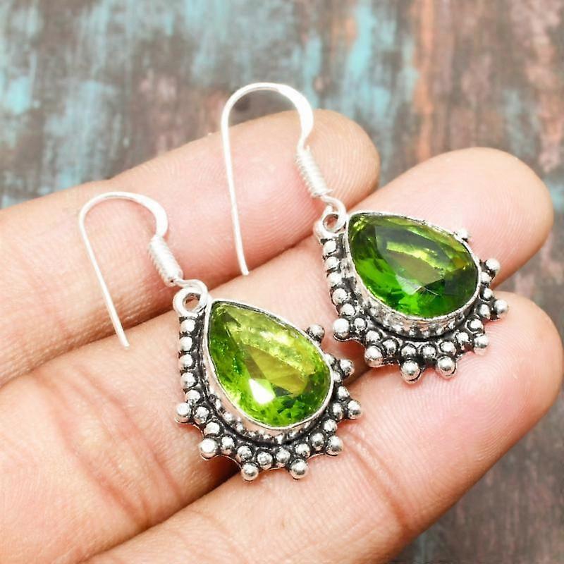 Cercei din argint 925, lucrați manual, cu pietre prețioase peridot superbe