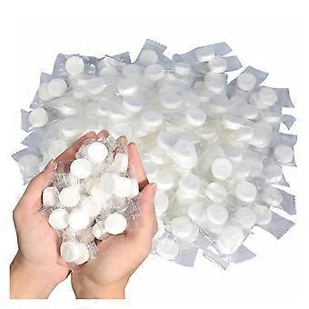 Pacote com 30 unidades de toalhas comprimidas descartáveis ​​para limpeza facial, macias e absorventes, feitas de tecido não tecido, ideais para viagens.