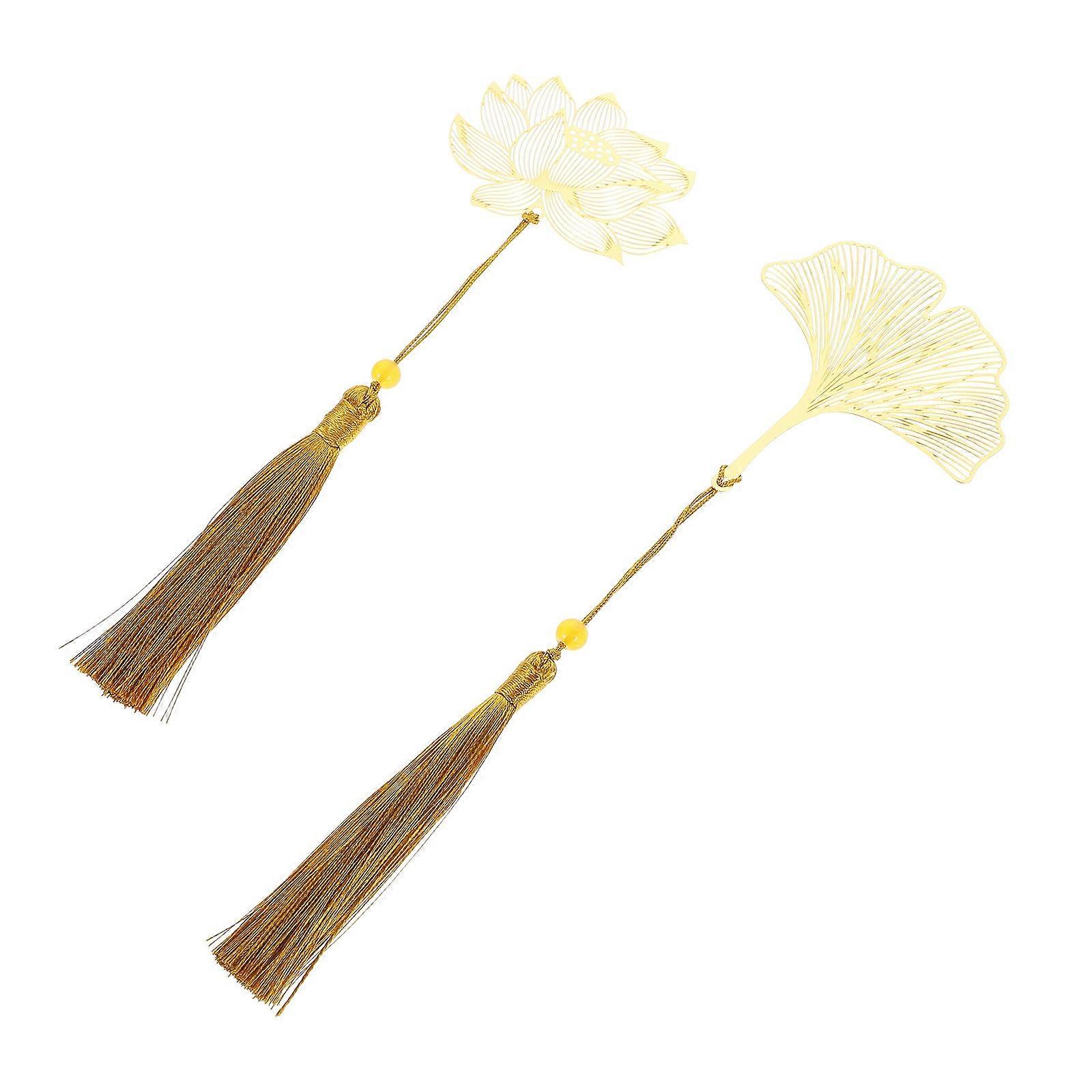 Metal Page Markers 2Pcs Golden Hollow-Out Bookmarks with Craftsmanship for Decor