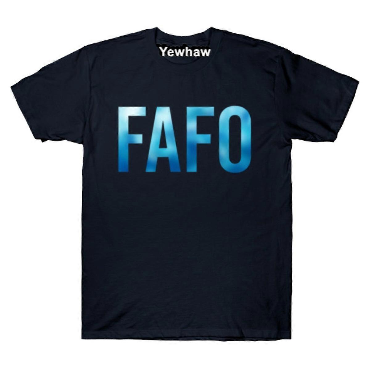 FAFO en T-shirt bleu glacé