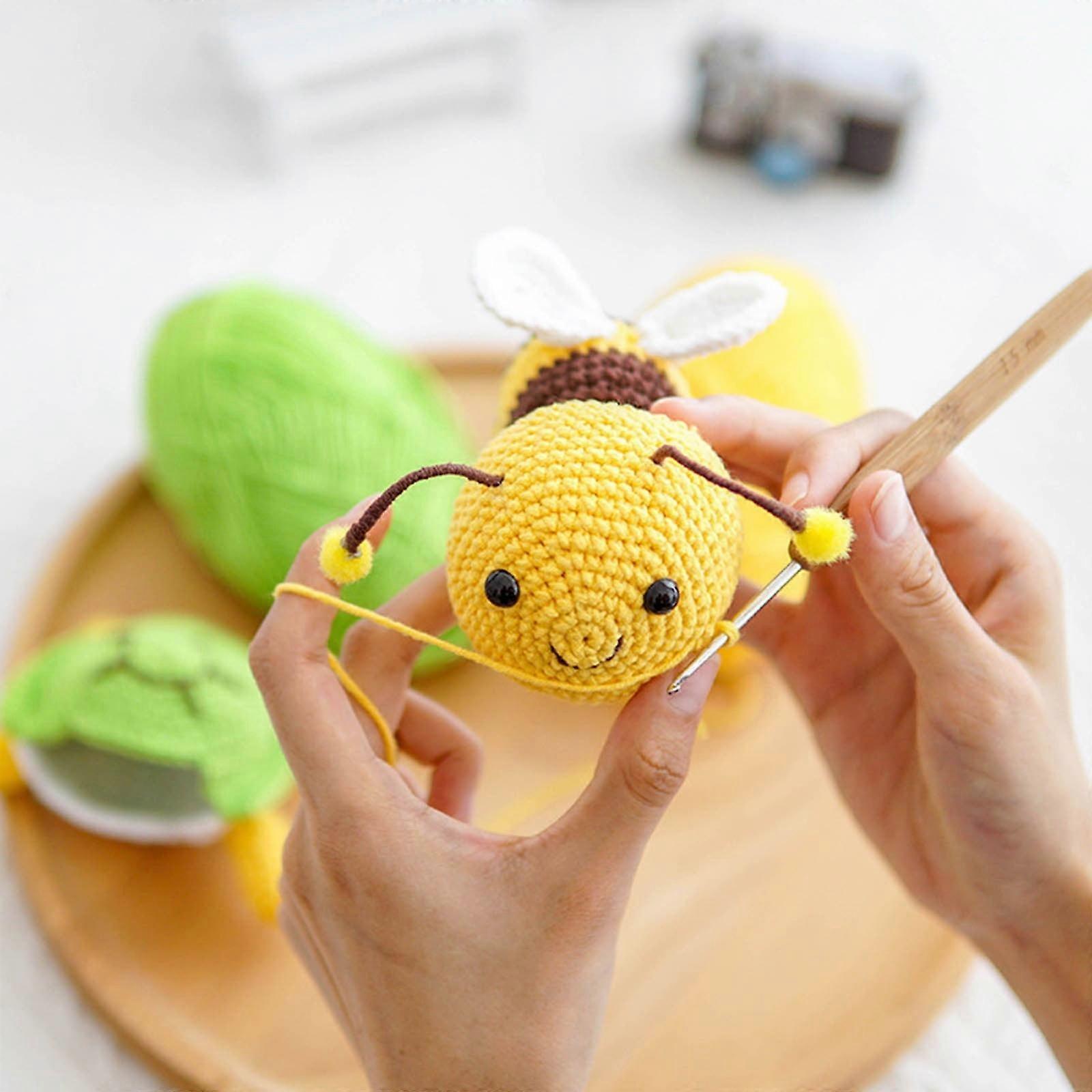 Cailmei Turtle Bee Crochet Kit for Beginners - DIY Complete Set with Yarn, Hook, Patterns, compatible with Green L