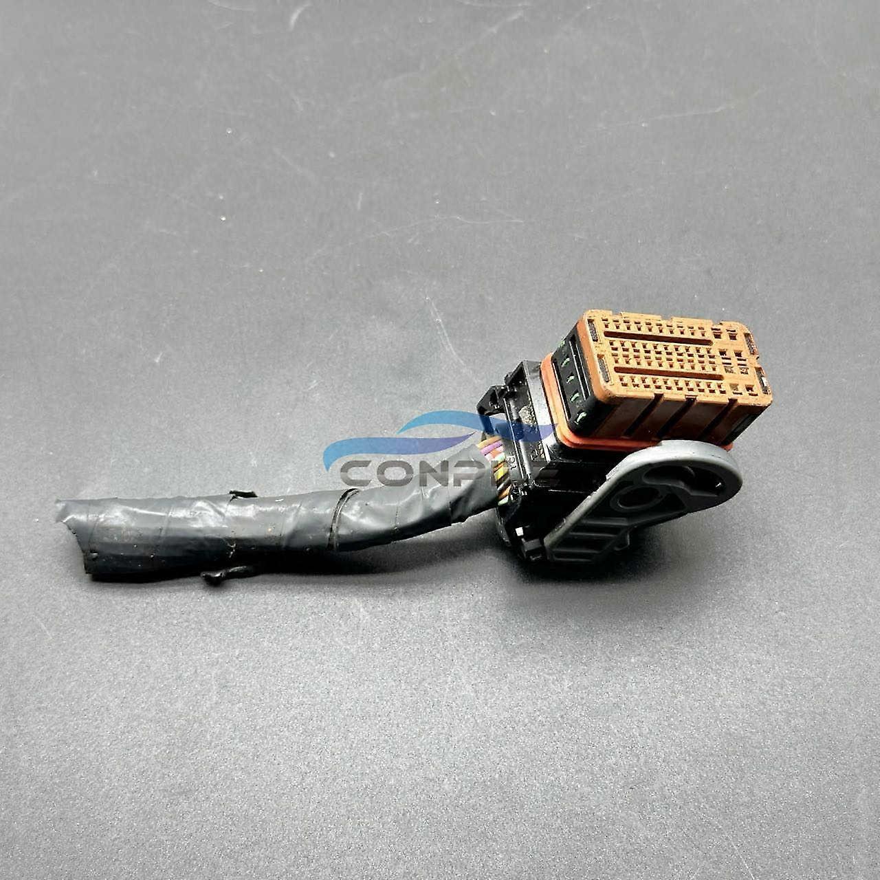 1PCS  FOR Peugeot Engine Computer Board Plug 301 308 308s 408508 206 207 Car Generator