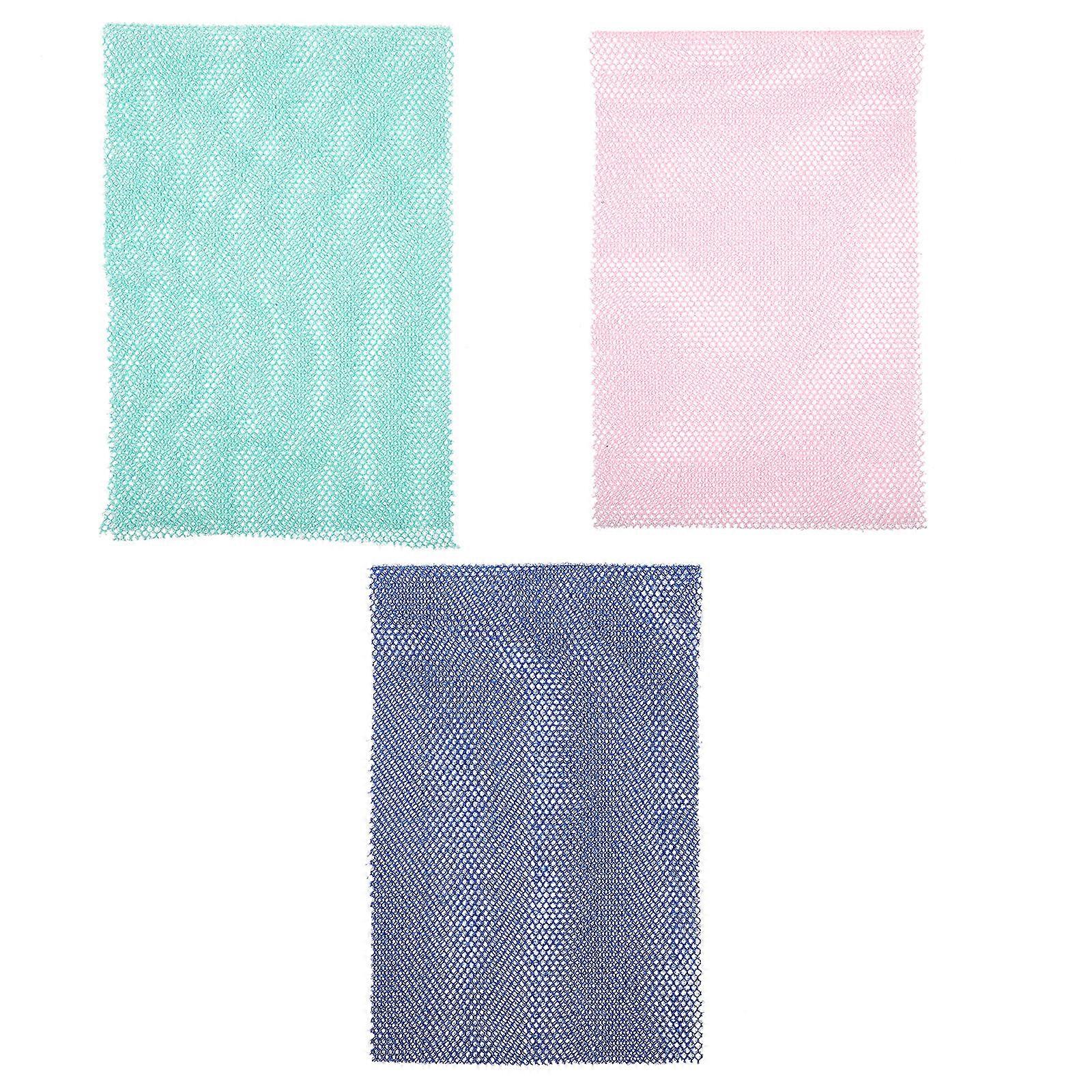 Compact Bath Sponge for Convenient Use in Various Washing Situations