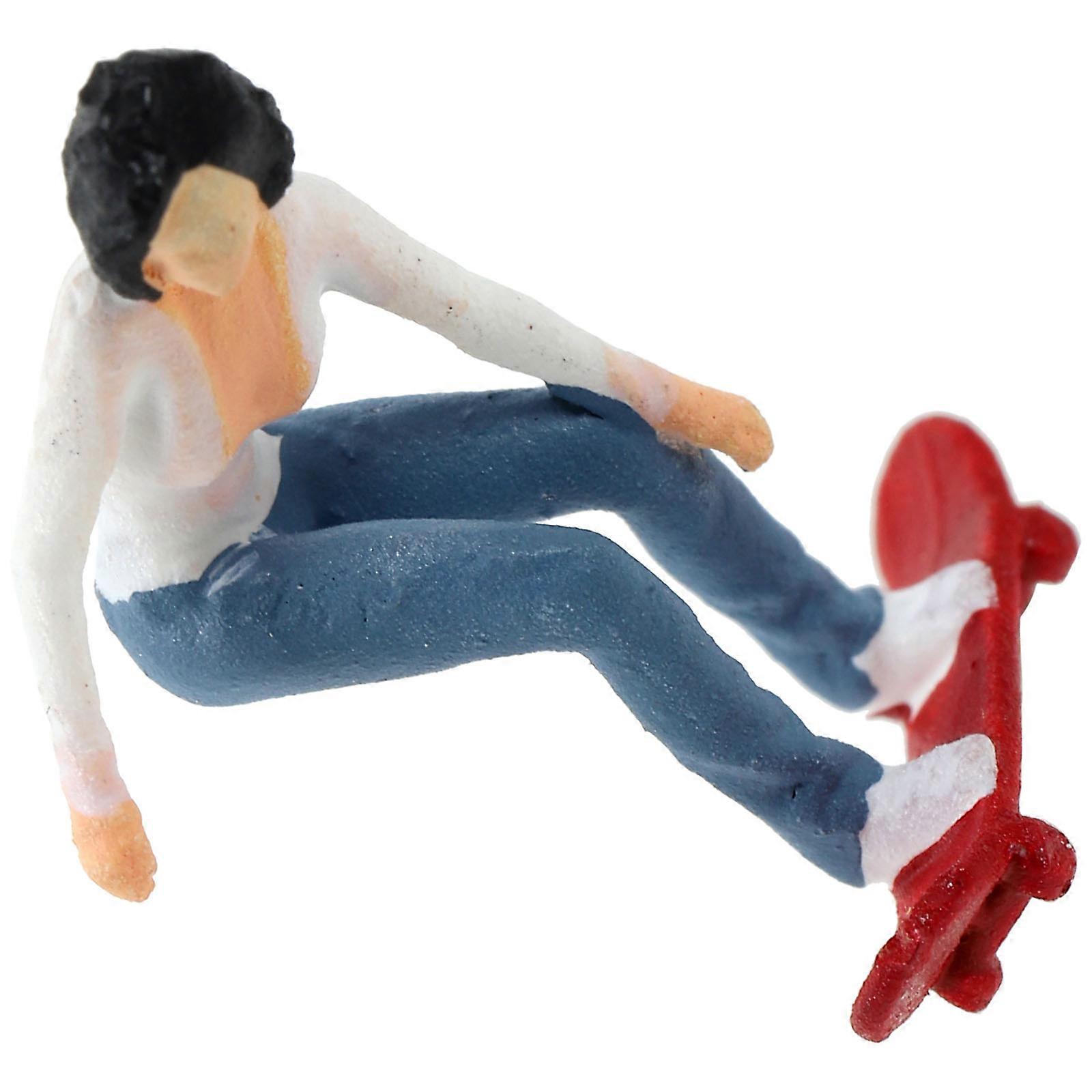 Resin Girl Figurine with Skateboard for Decoration 4Pcs Set