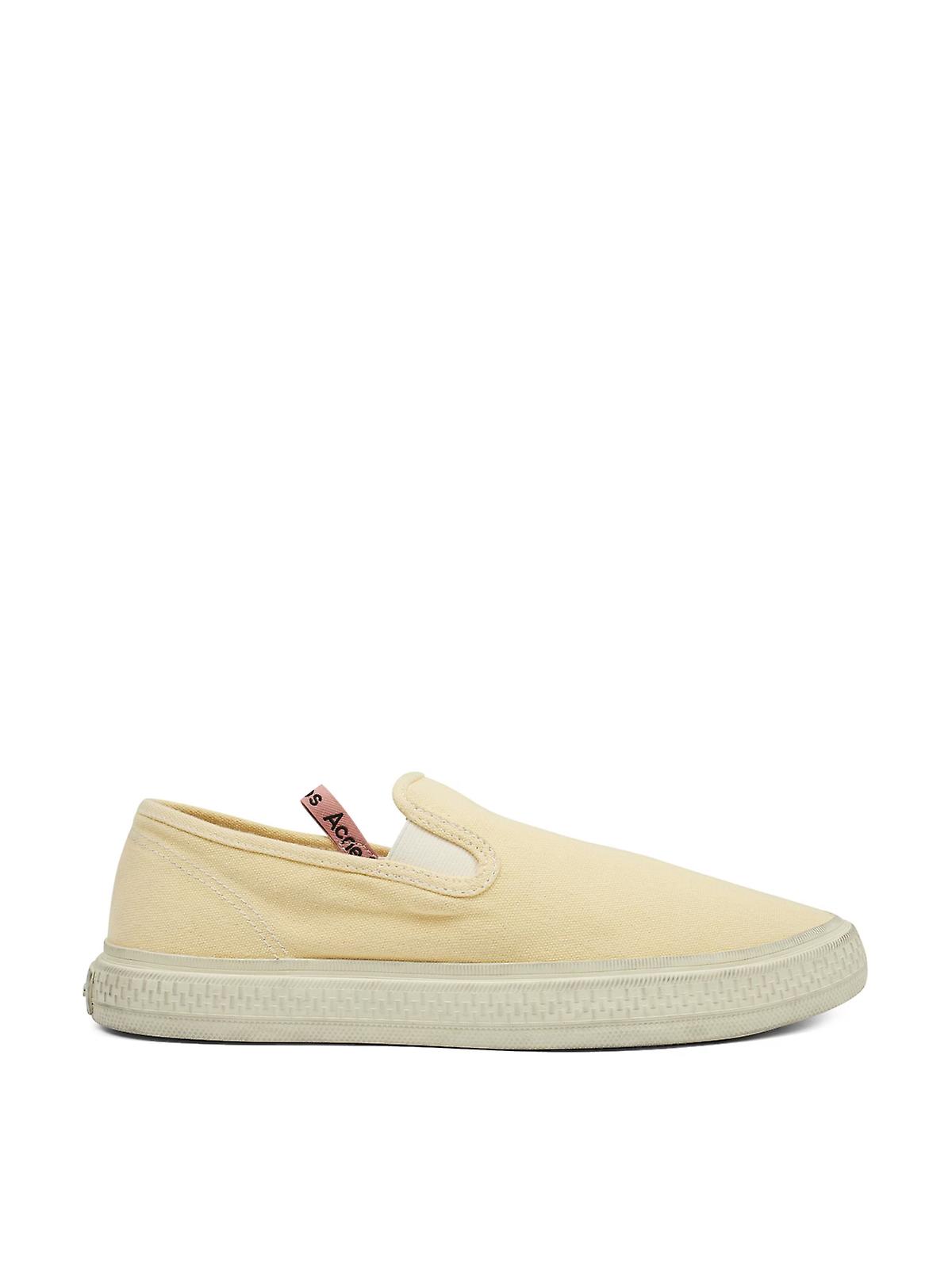 Ballow Tumbled Slip On Sneakers