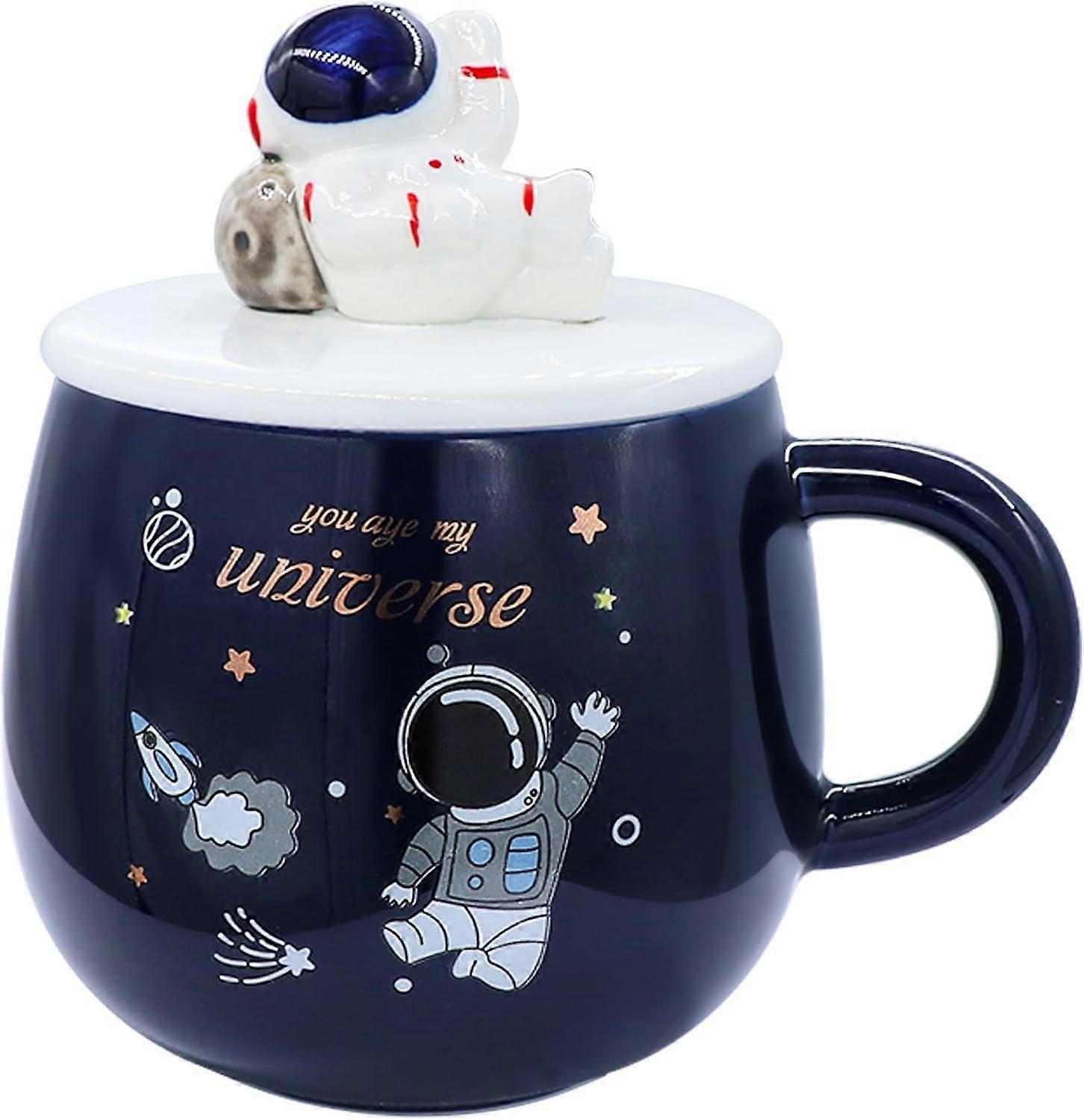 Funny space mug, cute astronaut mug, creative spaceship mug with lid and spoon, space gift for astronomy lovers 450ml (C)