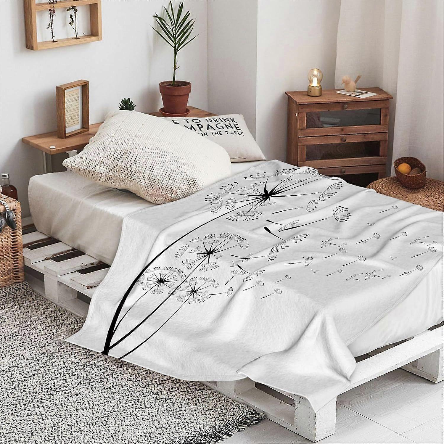 Warm Soft Three dandelions blowing in the wind.Black silhouette with flying dandelio Throw Blanket,Winter Warm Sofa Bed Throw Bed Picnic Blanket Throw