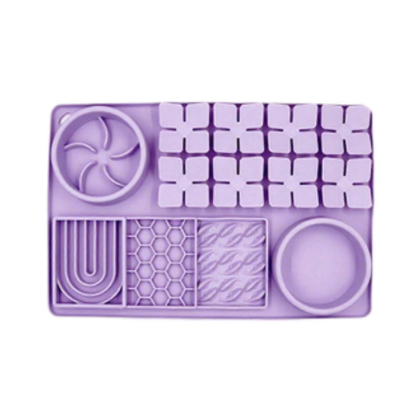 Slow feeding and licking mat for dog foraging, nonslip slow feeder mat for pets, easy to clean, purple.