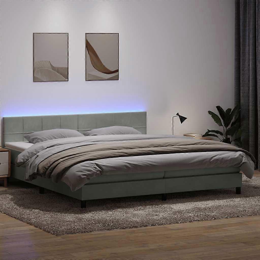Boxspringbett mit Matratze & LED Hellgrau 180x220 cm Samt