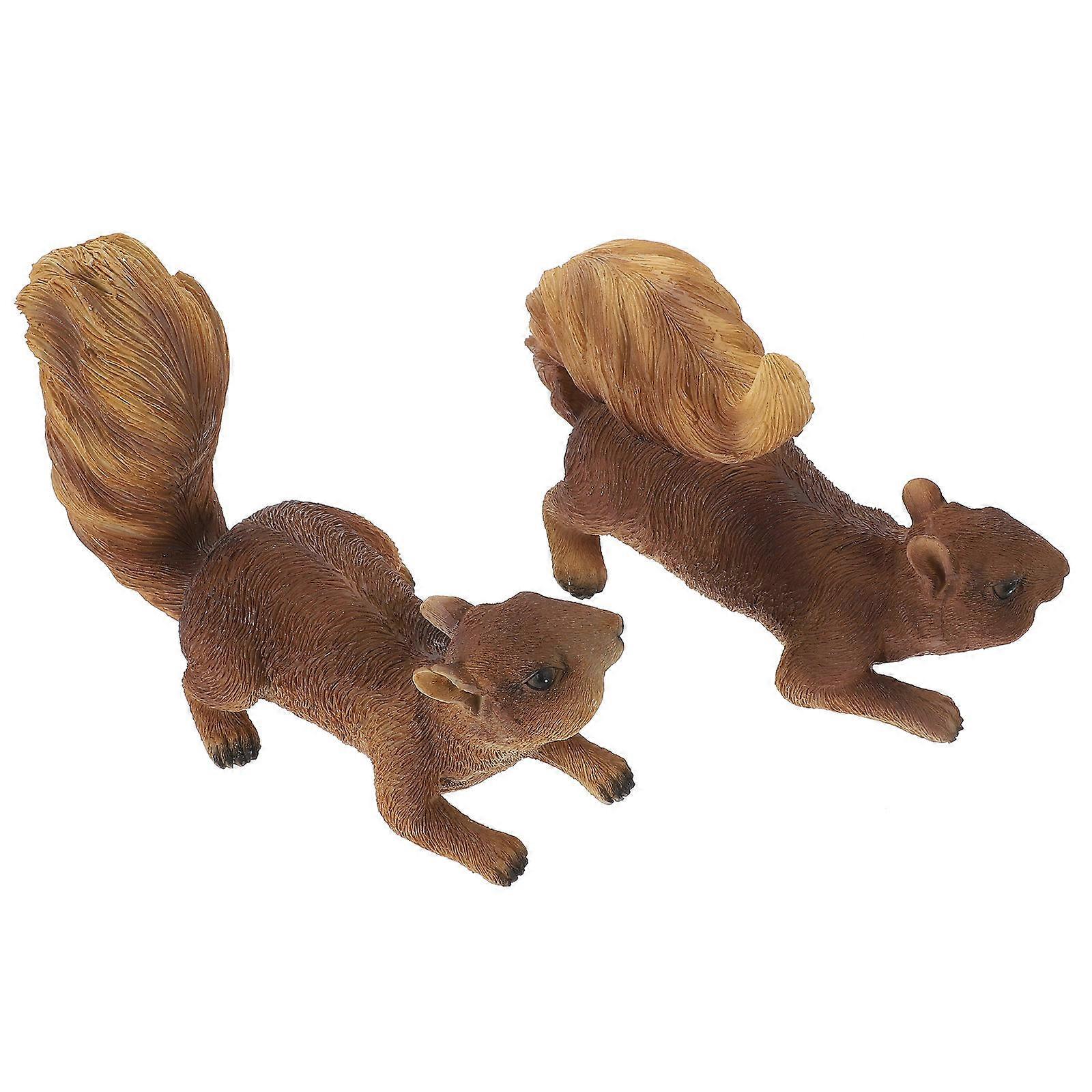 2Pcs Simulation Squirrel Decor Tree Hanging Squirrel Ornament Garden Squirrel Statue