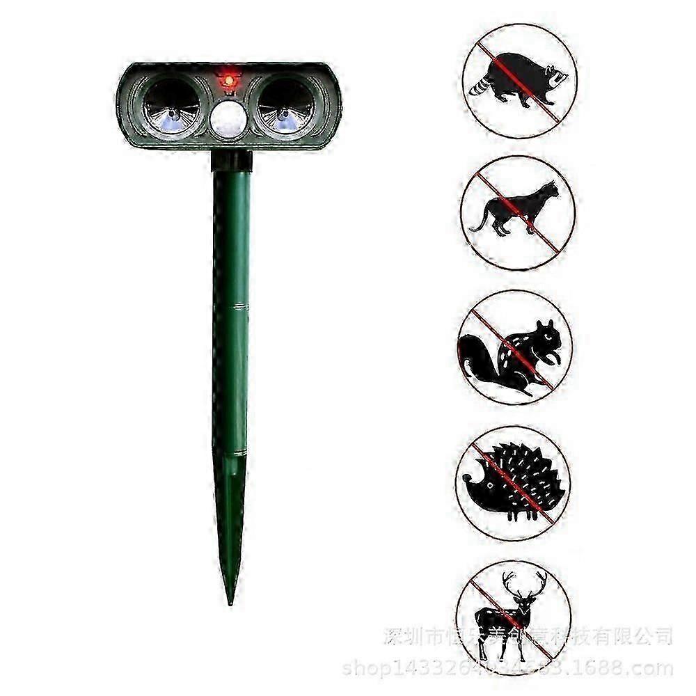 2025 Ultrasonic Cat Repellent Solar Powered Motion Sensor Flashing Light Outdoor Deterrent