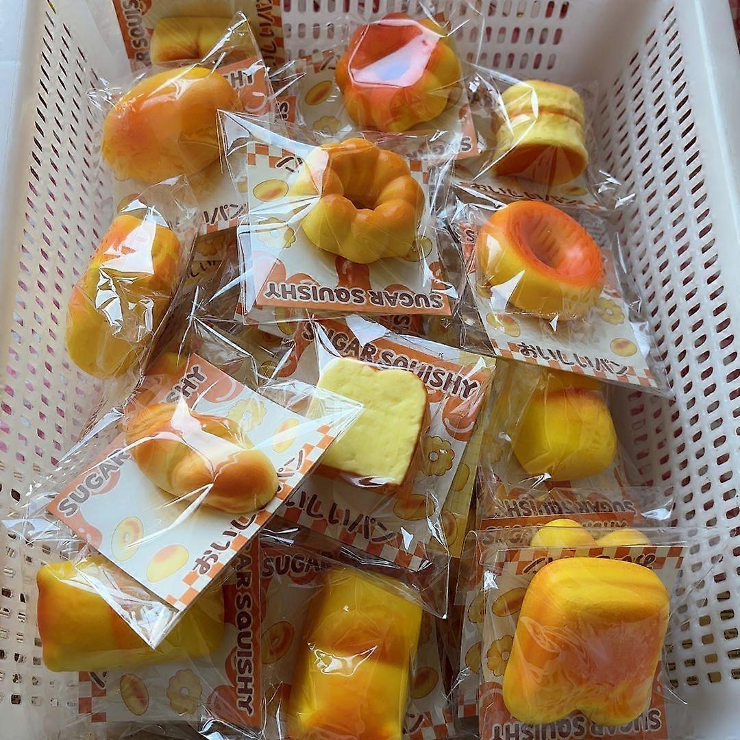 1/3/6PCS Random Shipment Sticky Soft Bread Squishy Pack, Simulated Dessert Slow Rebound Decompression Toy