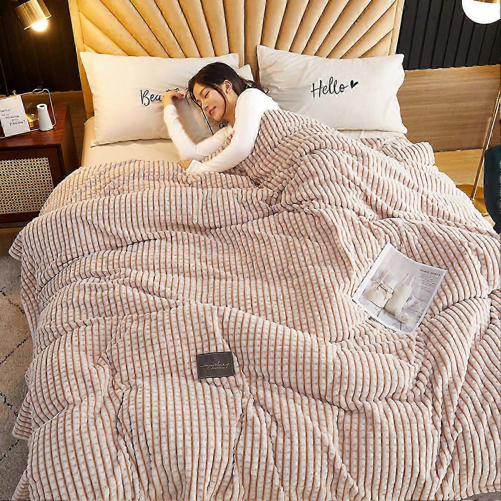 Double-Sided Soft Air Conditioner Quilt - Comfortable Cat Feeling Cool Blanket with Cut Flowers Design for Office & Sofa Use in Summer