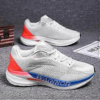 Men's running shoes with mesh upper, soft sole, shock absorption, carbon plate, professional running and marathon shoes.
