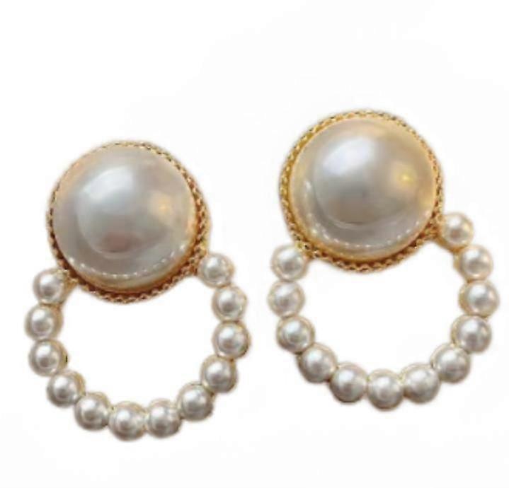 (Pyöreät helmikorvakorut