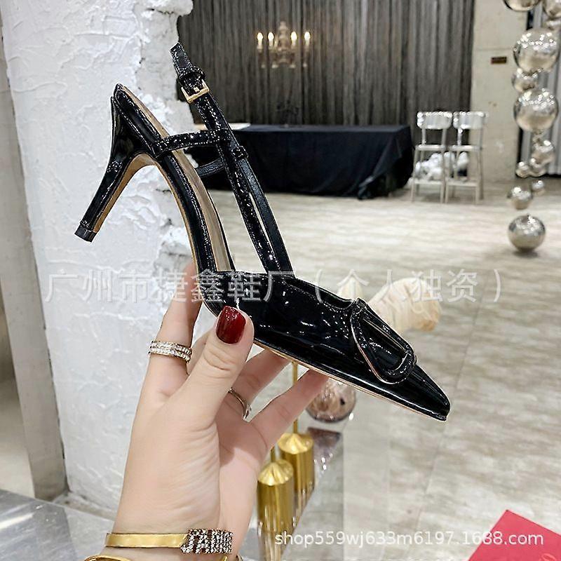 Top Source V's Nude Patent Leather High Heels Are Not Tiring For Women's Feet. They Are Shallow-Mouthed Single Shoes With A Back Strap And An Empty Ba