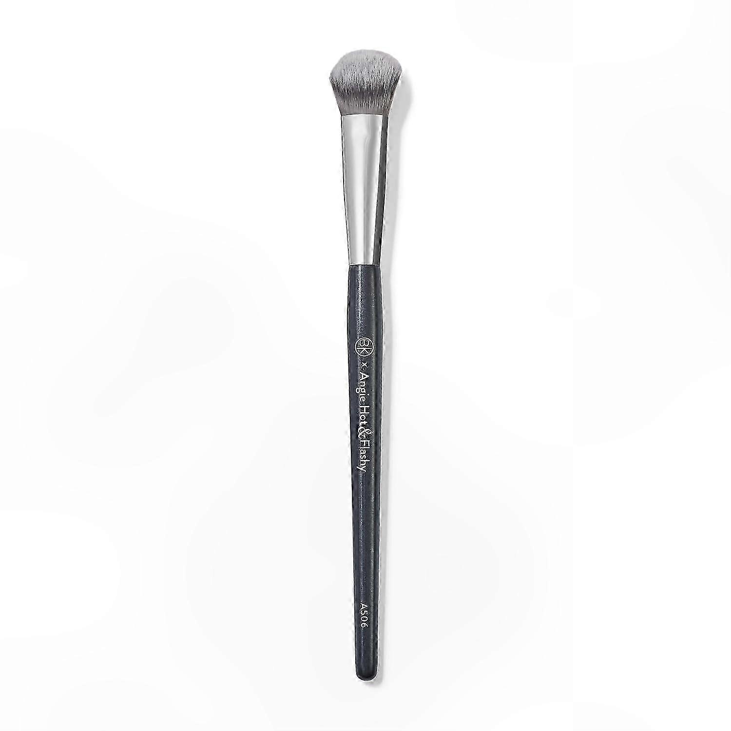 Kitten Paw Concealer Brush for Under-Eye Contouring and Makeup Application Face Tool