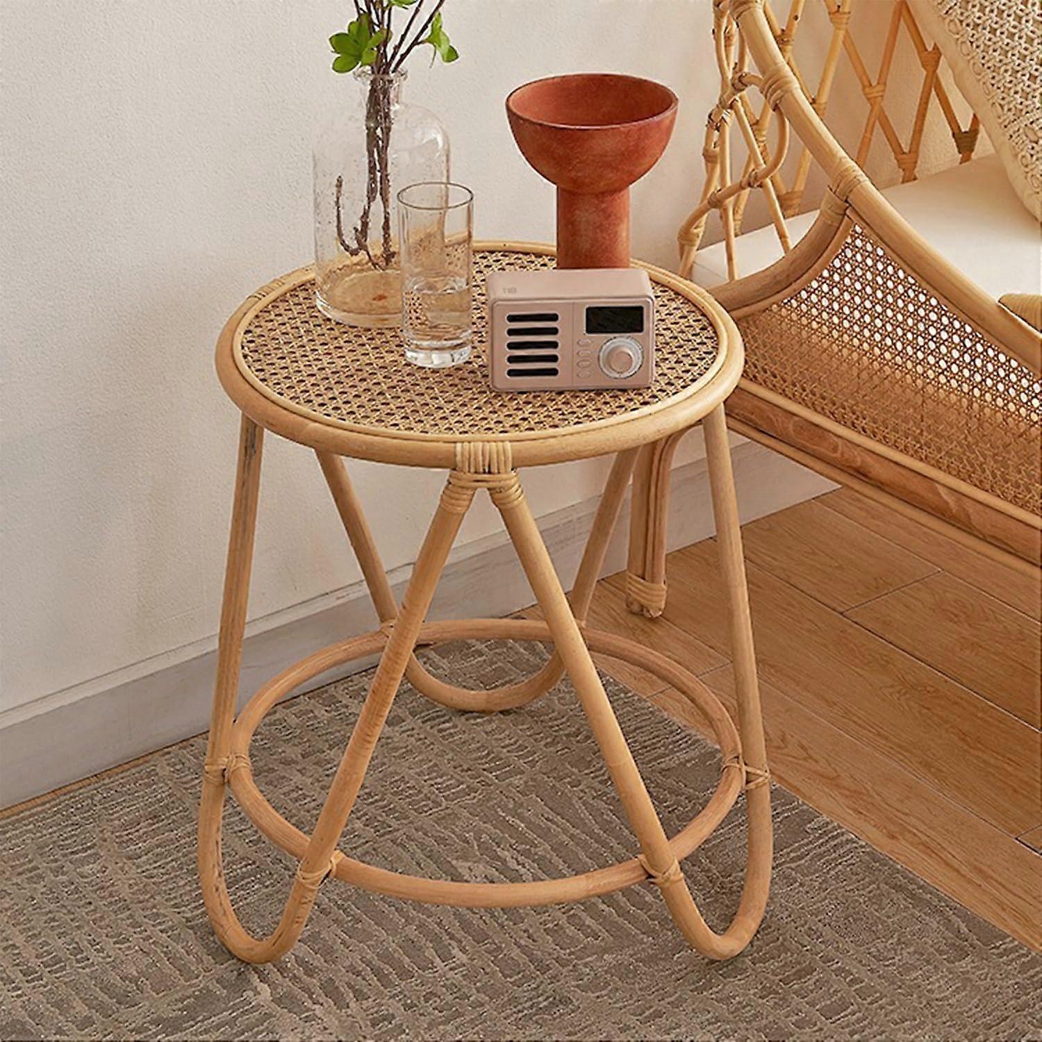 Round Side Table Made of Woven Rattan in Retro Style, Handmade Small Rattan Coffee Table, Hand Woven, Rounded Corner Design, for Living Room, Bedroom