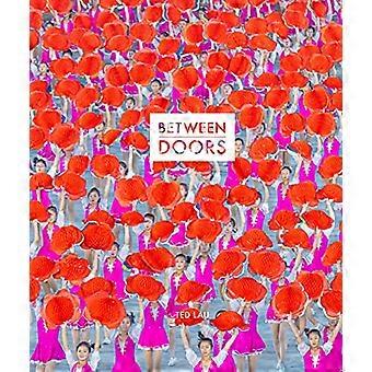 Entre puertas : en la República Popular Democrática de Corea