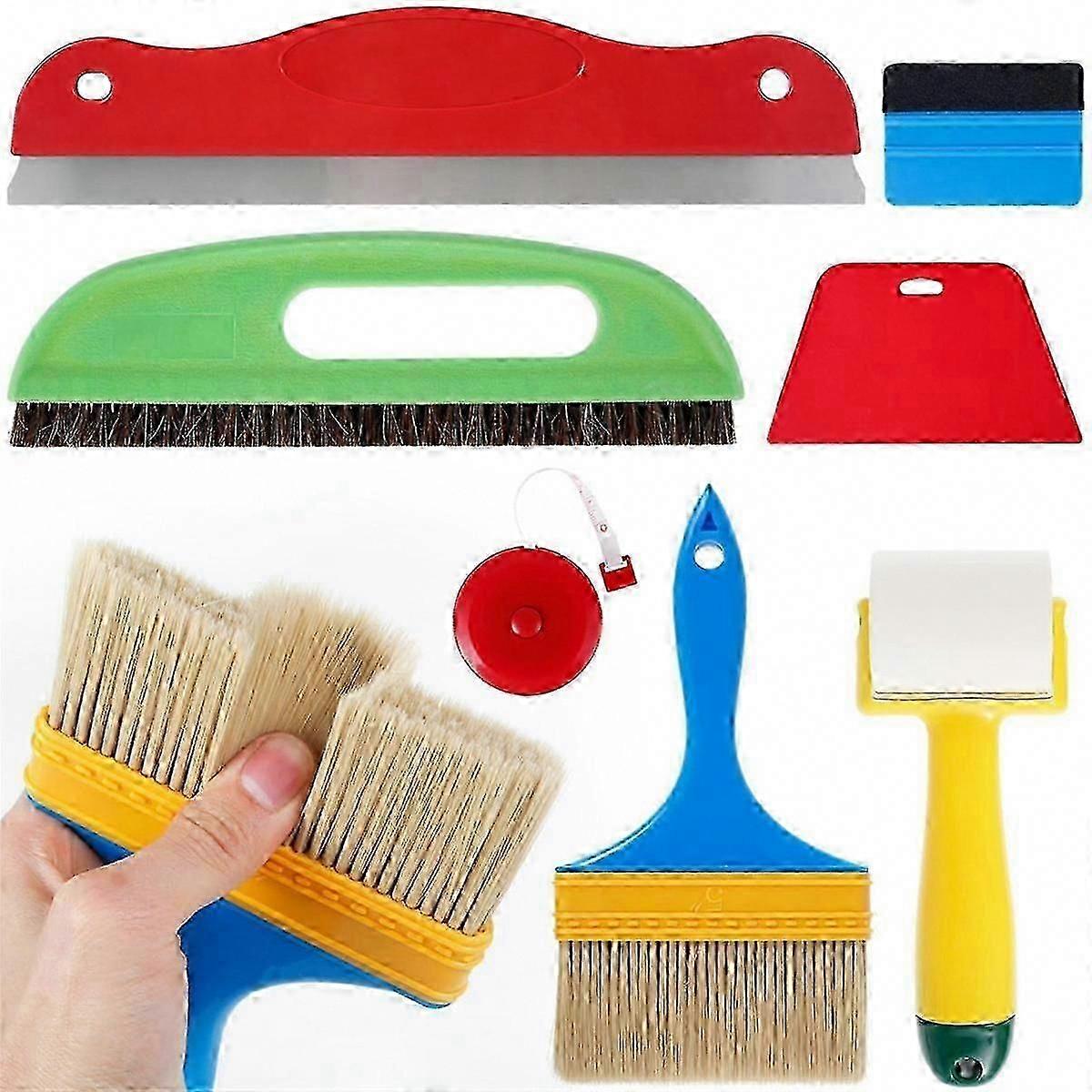 Wallpaper hanging tool kit with smoothing brush and squeegee