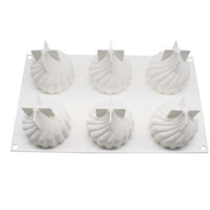 Home & Garden > Kitchen & Dining > Cookware & Bakeware > Bakeware > Cake Pans & Molds