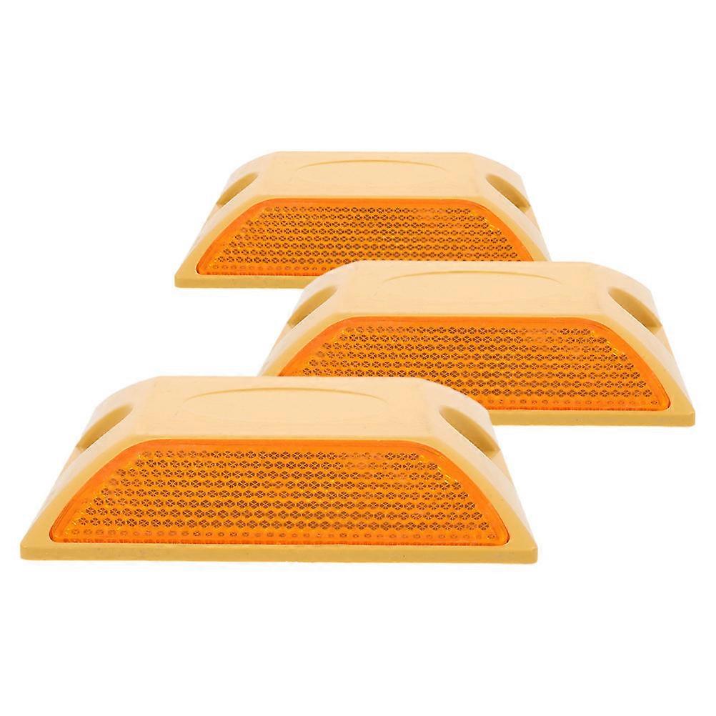 Reflective Plastic Pavement Markers for Road Safety 3Pcs Dual Sided Studs