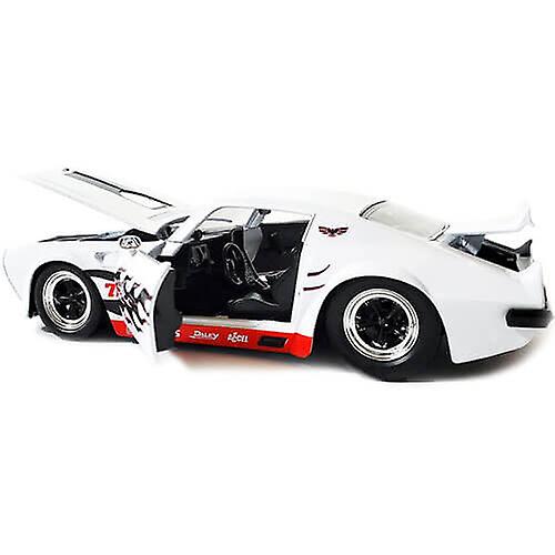 WHITE Pontiac Firebird 1972 1:24 Scale Diecast Collectible Vehicle Classic Model