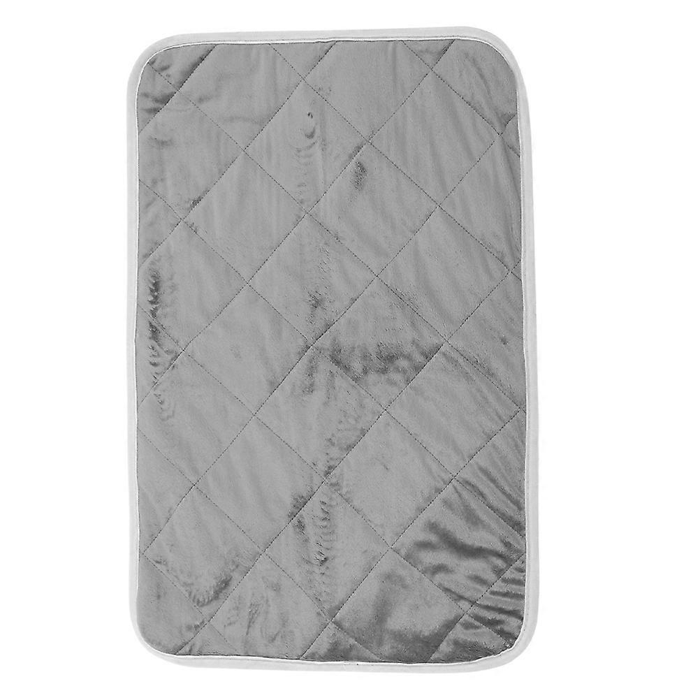 Heat Reflective Pet Rest Area, Durable Construction, Enhances Pet's Relaxation