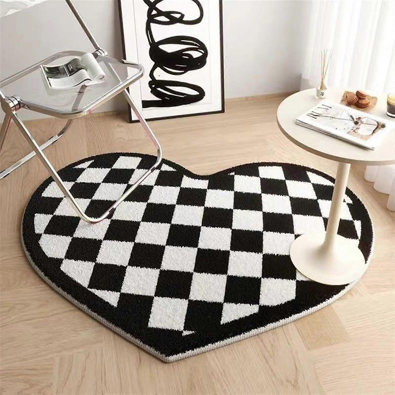 Irregularshaped bathroom rug, soft and absorbent plush mat, machinewashable home decor.