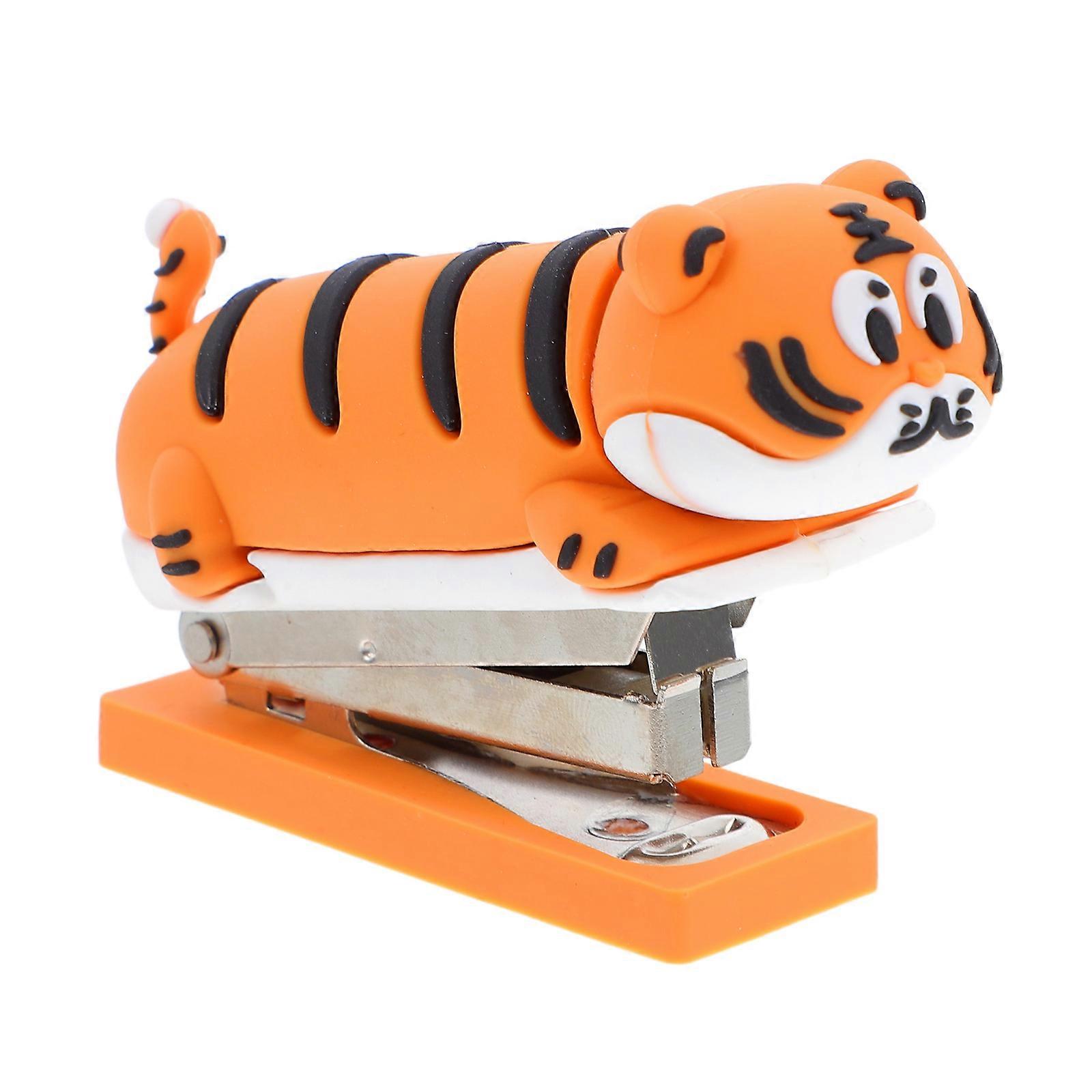 Mini Compact Stapler Creative Student Tool Versatile Use Study .80X6.00X3.00CM 1Pcs