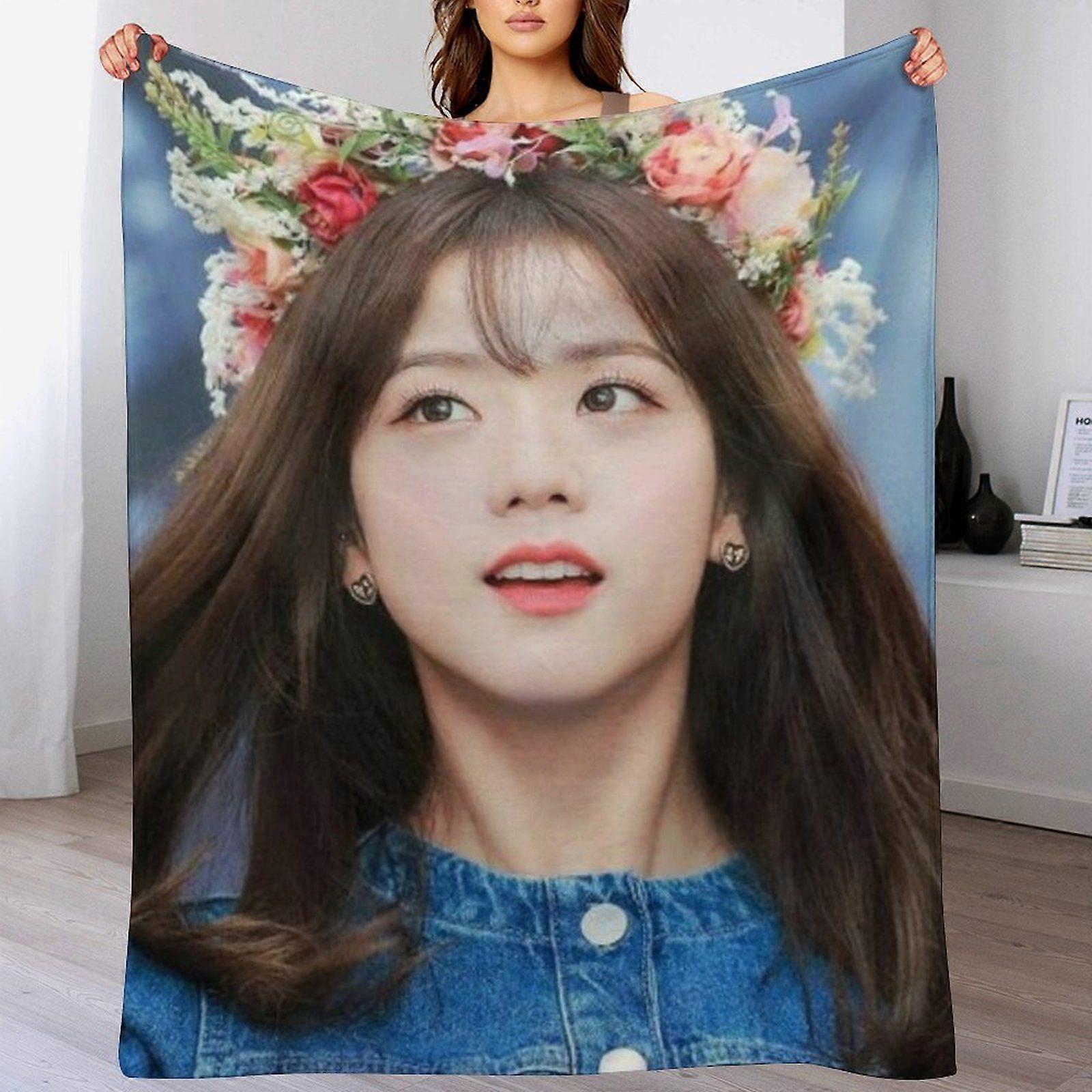 Jisoo Breathable Foldable Blanket for Kids Travel Home No Shedding Lightweight Anti-Wrinkle Plush