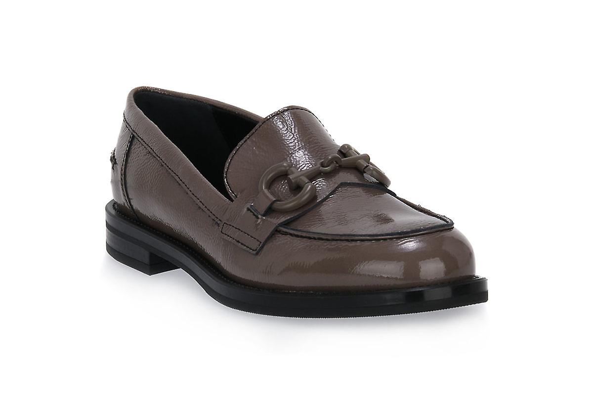 Frau naplack Kokosnuss Mokassin