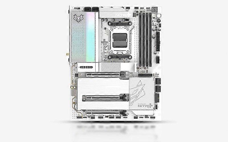 Sapphire Nitro+ X870ea Phantomlink P.e moderkort