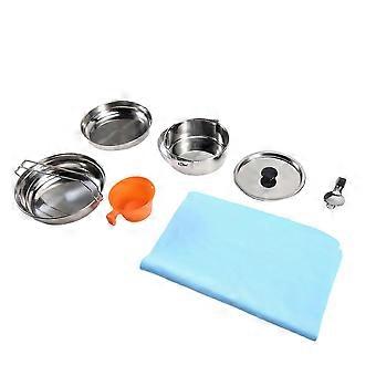 Panela portátil para camping, ideal para piqueniques e atividades ao ar livre.