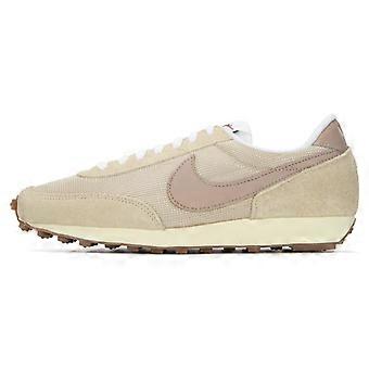 Nike DBreak Vintage 'Team Gold' Damenschuh DX0751-700