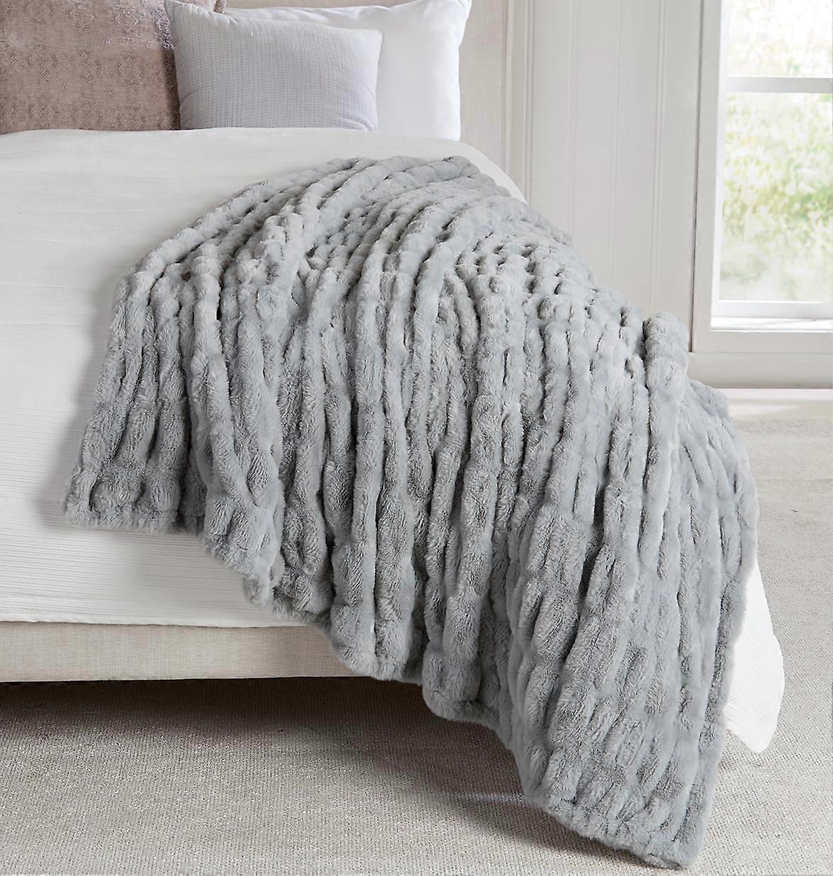 Grey Plush Throw Blanket Fluffy Micro Fleece for Couch Sofa Bed All Season 50'x60' Silver