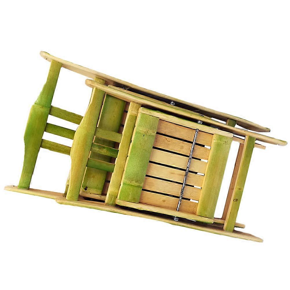 Green Folding Stool with Backrest Made of Synthetic Material for Outdoor Use 18.5 Inches
