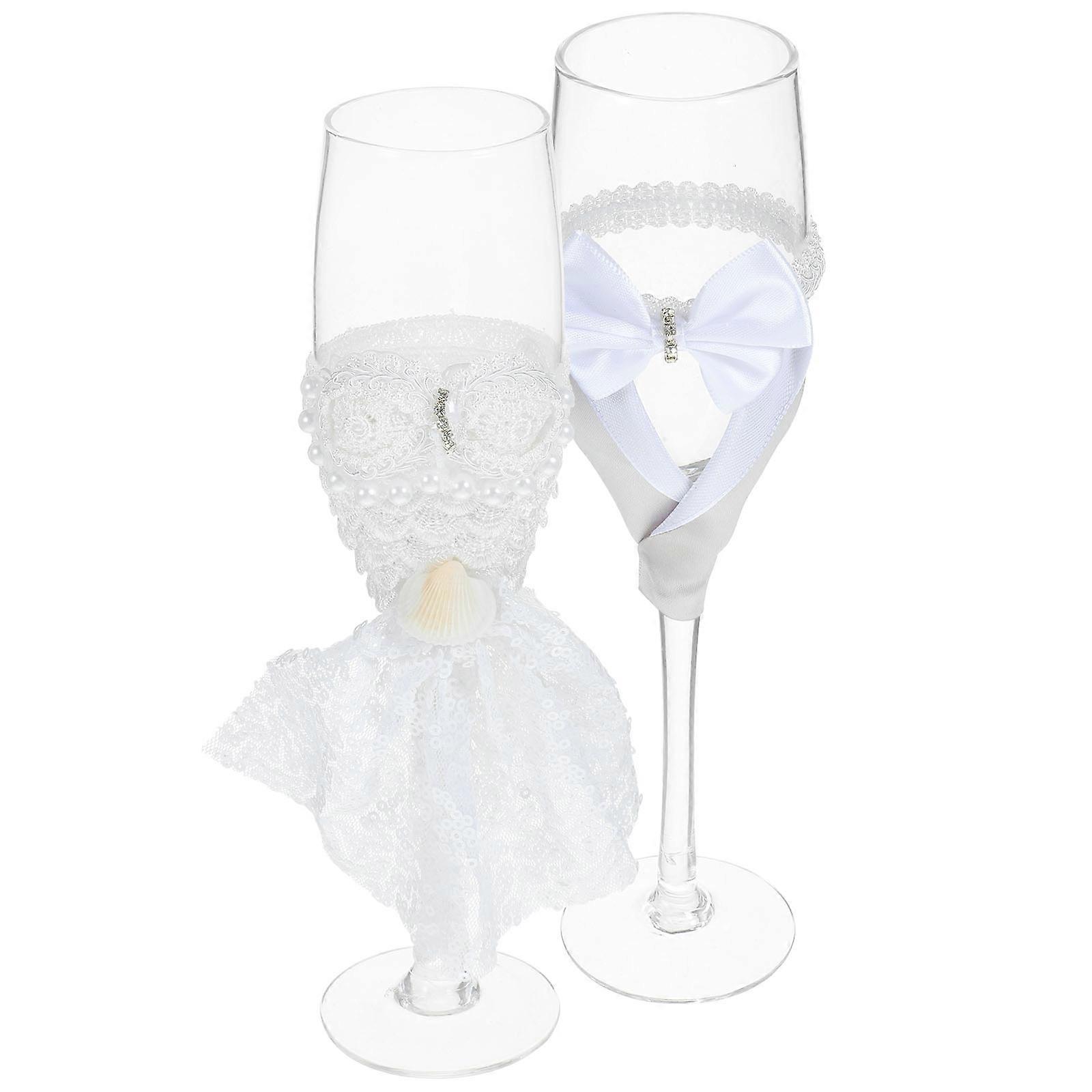 Clear Glass Wedding flutes for Bride and Toasting Glasses for Special Occasions 1 Pair