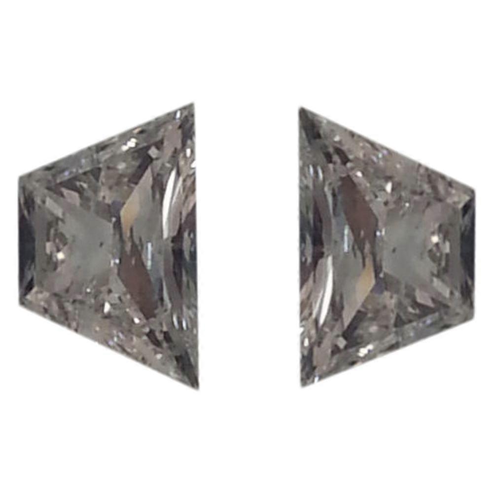 A Pair of Trapezoid Brilliant Cut Loose Diamonds (0.63 Ct,E Color,VS2-SI1 Clarity)