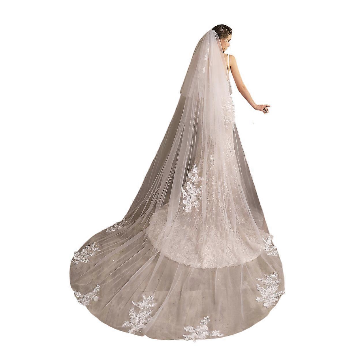 Wedding veil, 270×250 cm, 1 pc.