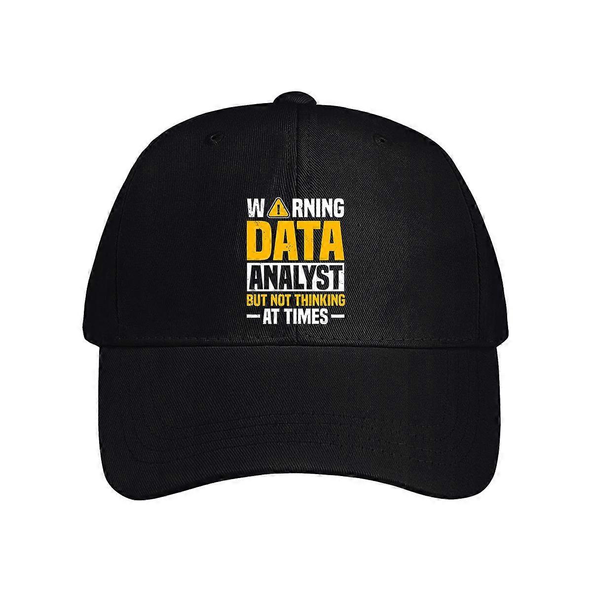 Advarer dataanalytiker, men tenker ikke baseballcaps