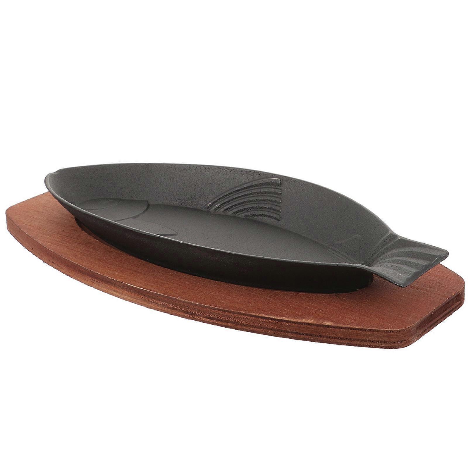 Black Round Roasting Cooking Pan for Kitchen Use Iron and Wood Ideal for Barbecue and Serving