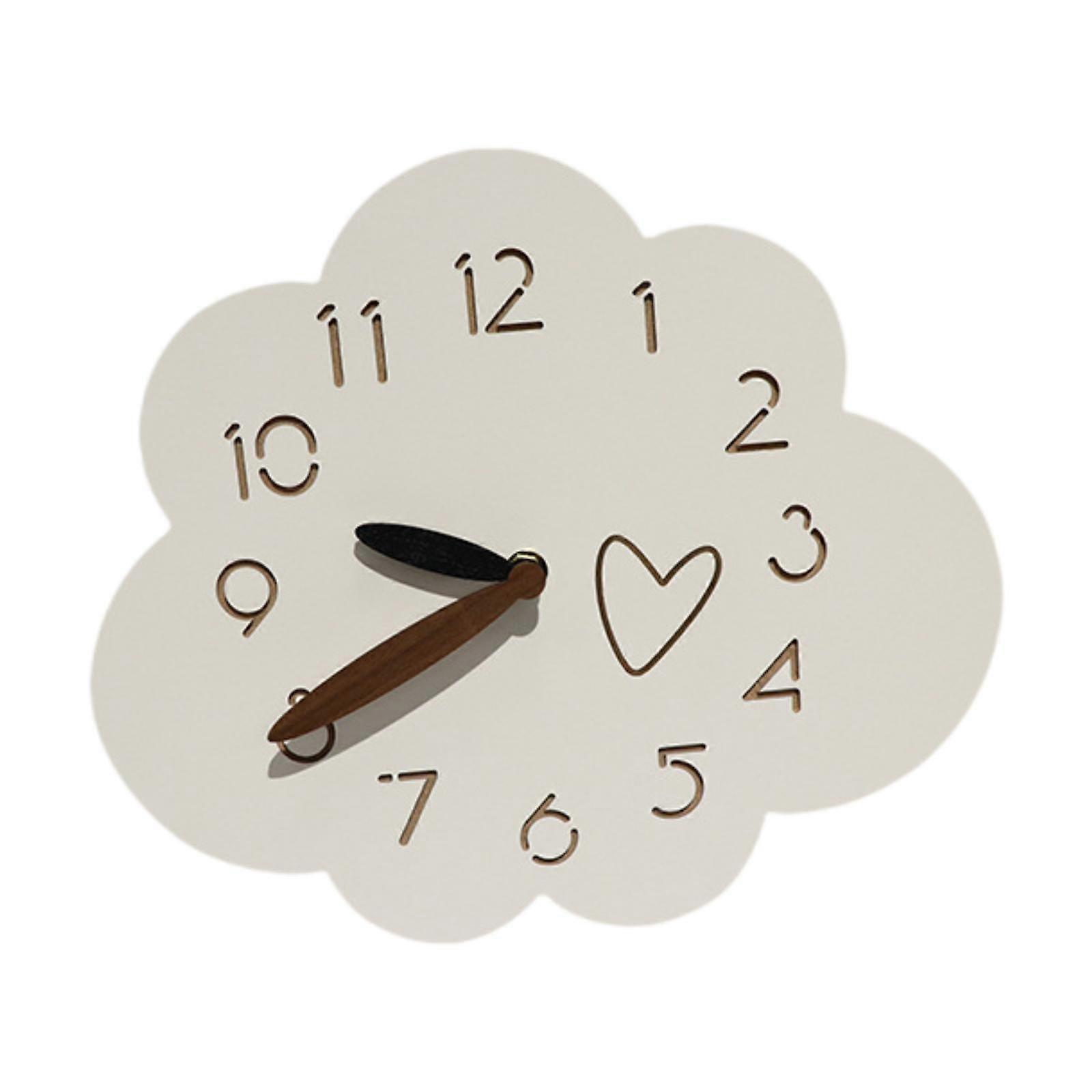 Zegar ścienny w chmurze Cichy kreatywny zegarek ścienny dla dzieci Pokój dziecięcy Pokój dziecięcy z wzorem serca
