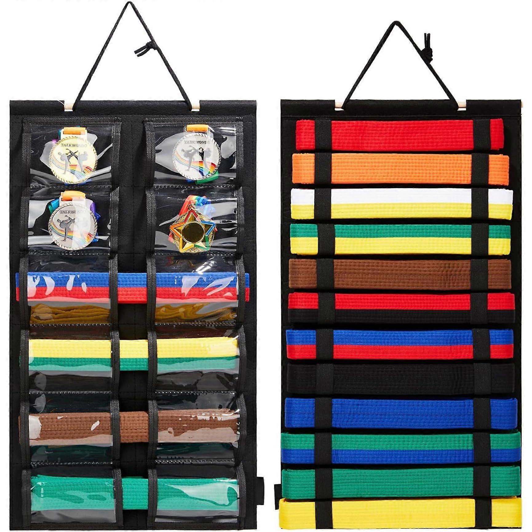 Karate Belt Display Rack, 12 Belts and Folded Taekwondo Belt Display, Dusty Felt Karate Belt Display for Martial Arts Lovers
