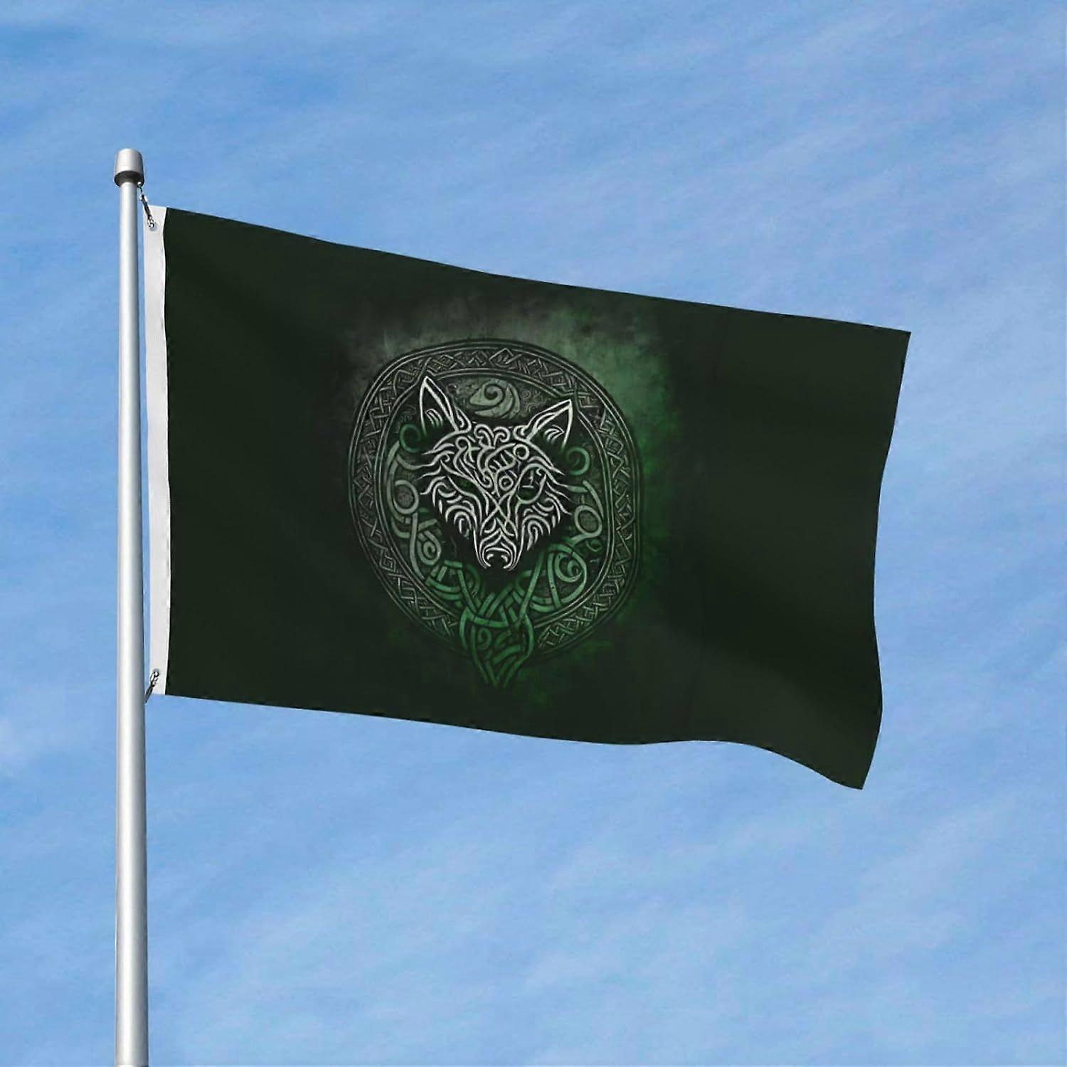Celtic Irish Knot with Wolf Design Flag QI 2039