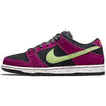 Nike SB Dunk Low Pro 'Red Plum' BQ6817-501