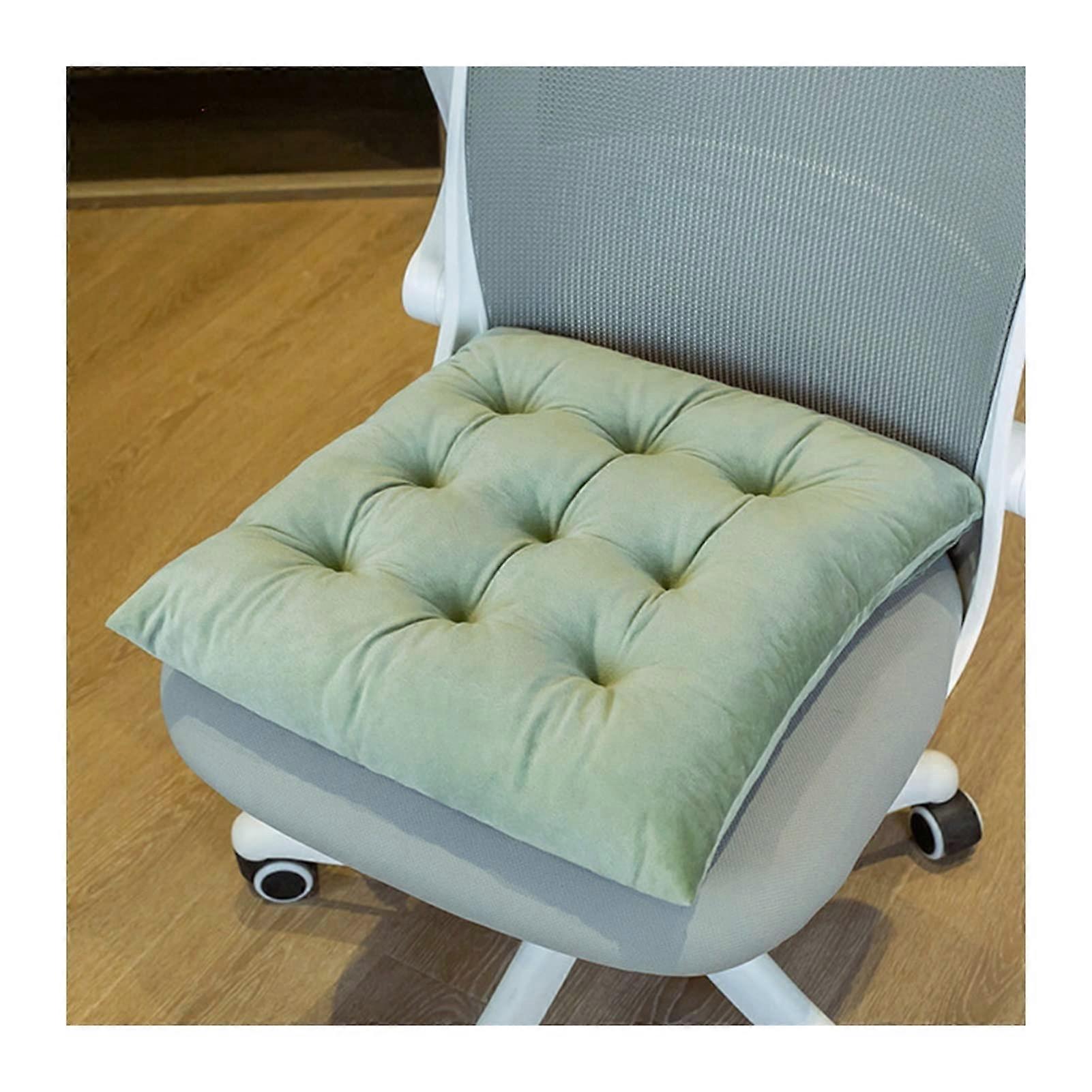 Round seat cushion for wheelchair, soft seat cushion with silkcotton core, comfortable cushion for home decoration, available in 2 sizes.