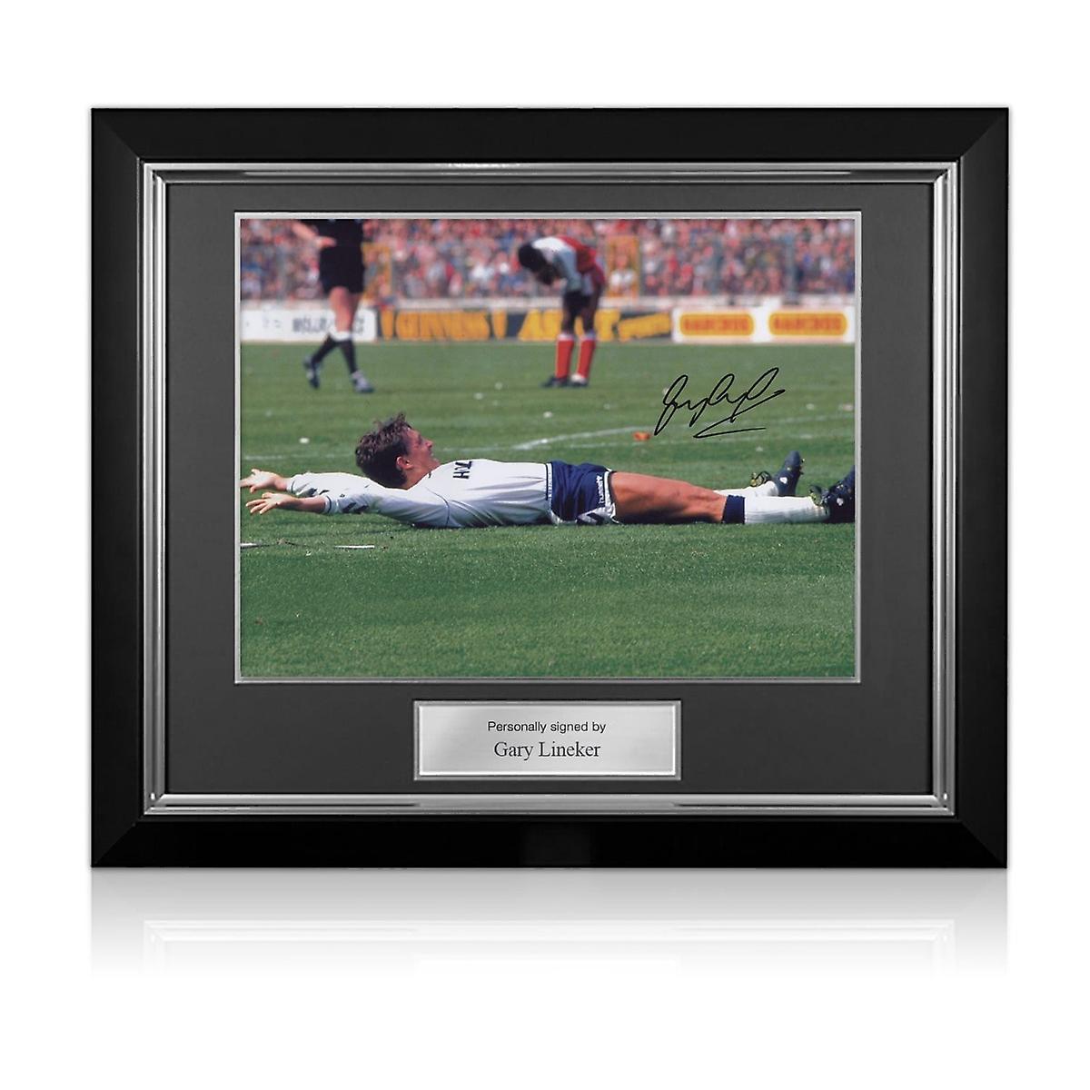 Gary Lineker Signed Tottenham Hotspur Photo: FA Cup Semi-Final Goal. Deluxe Frame