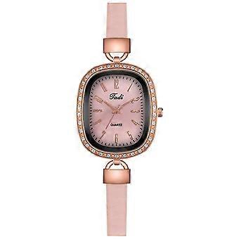 Kvinder Diamond-besat Oval Compact Retro Litterære Digital Læder Watch