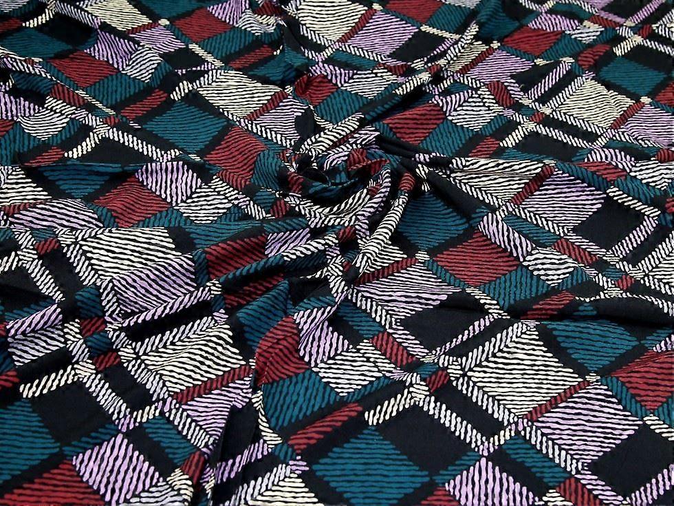John Kaldor Fernando Viscose Challis Fabric Lilac - per metre